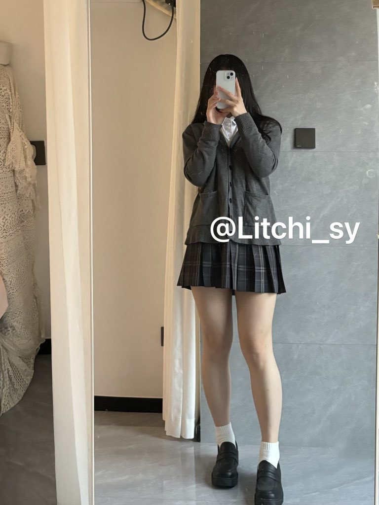 【新】荔枝@Litchi_sy [520门]【387P+121V】【1.44G百度云】 1