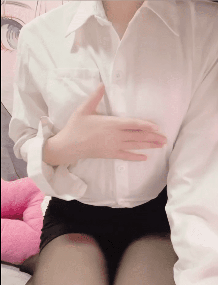 福利姬-佐美-新 OL主人妈妈（1V,172M） 1