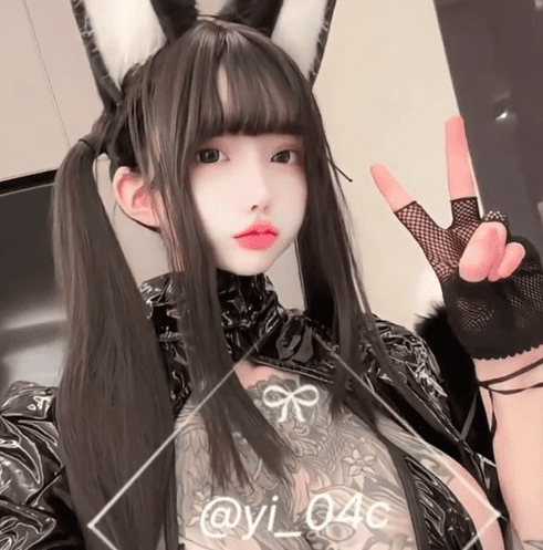 推特 祎祎Vixen 自入520门槛 全网首发，超级核弹巨乳符文小母狗，逆天身材自慰喷水 1