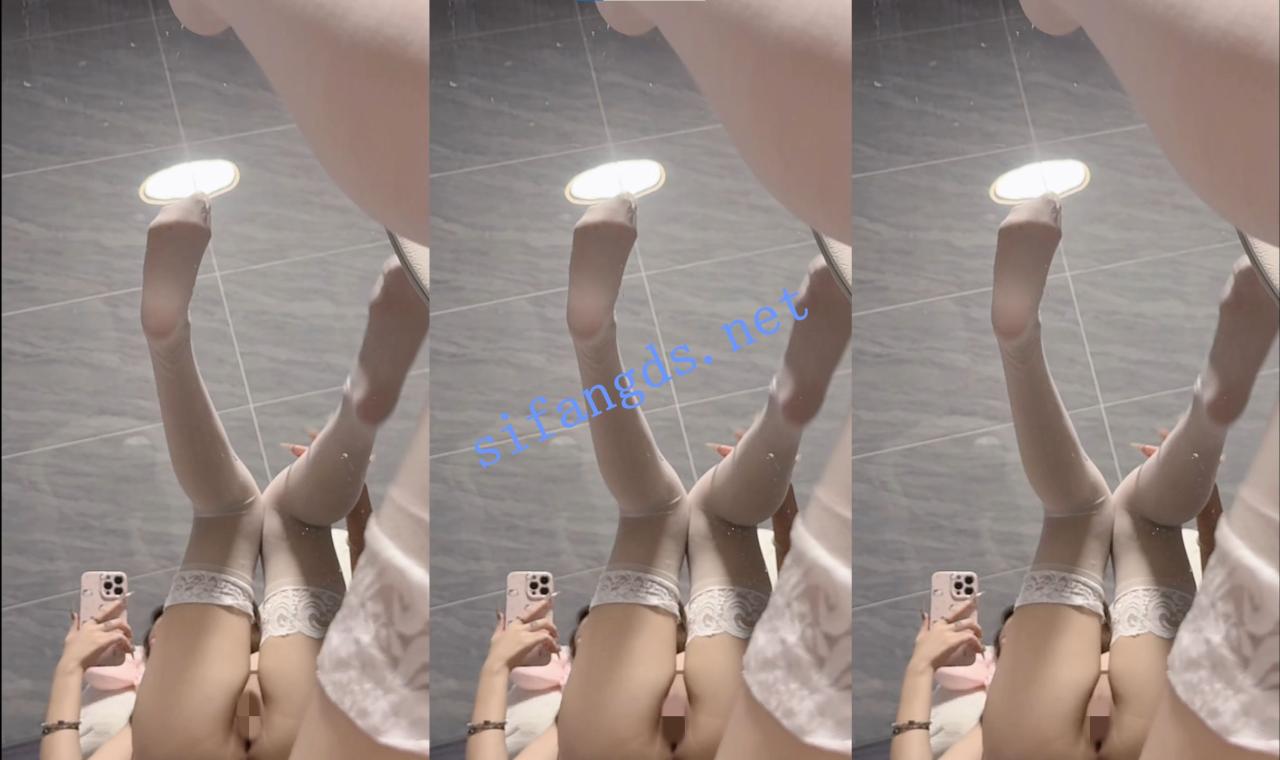 【漂漂】安安 万元 自慰 特写逼逼 1V 10