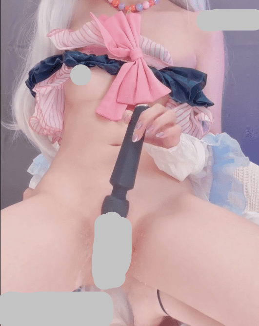 粉色蝴蝶结抹胸 蕾丝裙  美甲小手抠逼捏奶 震动高潮失禁喷水 1V176M 1