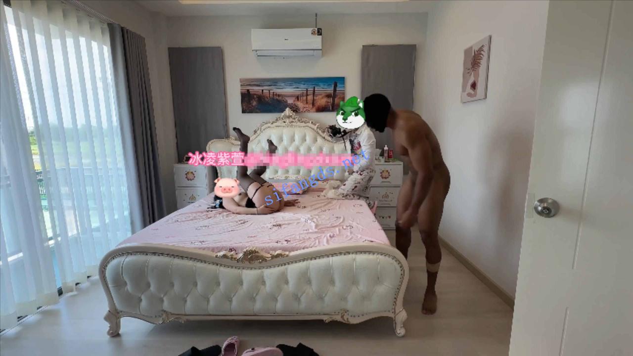 极品绿帽媚黑萝莉淫妻【冰凌紫萱】最新大老黑第三视角 11