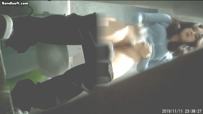 【精品厕拍】韩国大学学生妹酒吧喝醉上厕所差点摔倒 1