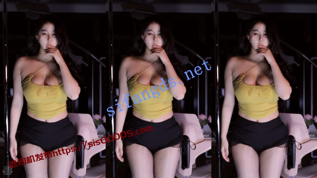 ⭐【斗鱼直播】小酒窝翁馨 尺度抖奶骚舞 走光露点【18V】【3.09G】 4