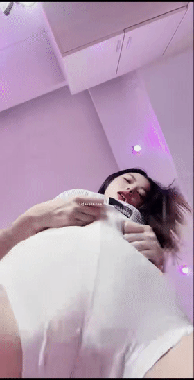 快手主播 燕儿（小舞）顶级VIP 8月骆驼趾骚B顶顶舞 5