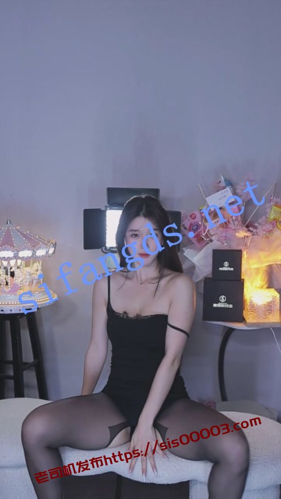 ⭐【漂漂直播】S25 深沟大奶 整活擦边大尺度诱惑骚舞【52V】【3.48G】 11