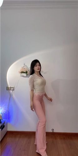 快手主播 晨洁 最新内衣定制骚舞顶B太骚了 电臀q弹小屁股【4V】【300M】 1