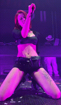 【网红女DJ现场大尺度热舞2】真空乳沟 后摇 跪摇 性感死了【181V】【2G】 18