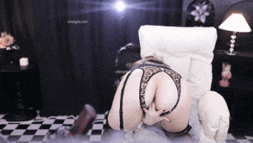 【网易CC】米奈 首发裸舞1v 2