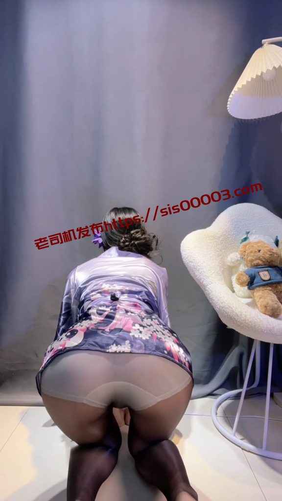 快手骚骚主播 小郑历险记 内衣定制福利骚舞 顶顶BB摇2【12V】【601M】 7