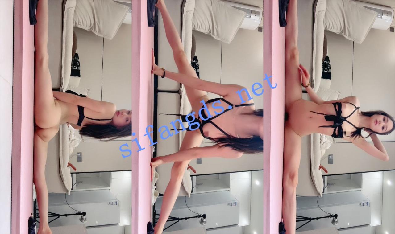 ⚡20小时核弹！【小泡泡】骚货舞蹈老师！全裸一字马大秀！ 17