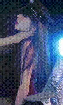 【虎牙直播】长腿兮兮8 表情 视角热舞 各种丝袜美腿【27V】【3.38G】 1