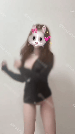 推特新晋福利姬 小美女心碎碎 反差裸舞Q弹动感圆乳抖飞了 11