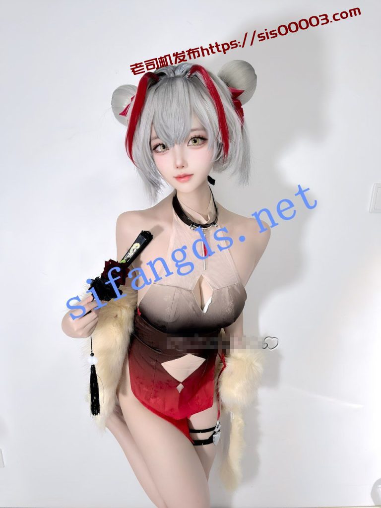 【重磅】高颜值萝莉 北京大三在读女大【希尔薇】10月裸舞【65P13V】【338M】 14