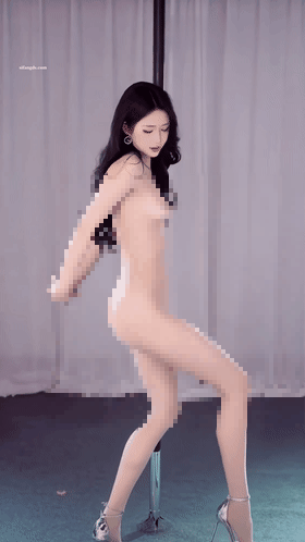 【核弹】AI裸舞脱衣 关晓彤 娜扎 坏空空等18位网红明星 绝顶【20V】【1.45G】 26