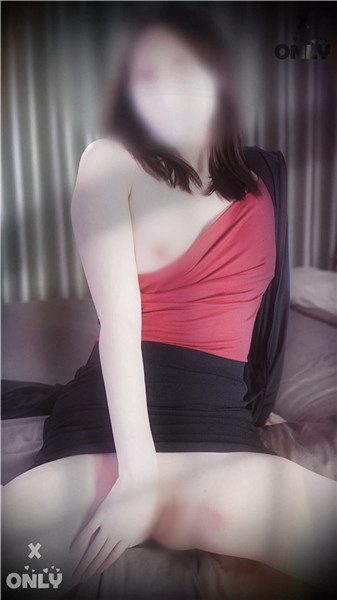 推特变装裸舞女王 咚小姐 2025 10月最新变装裸舞啪啪秀【6V】【701M】 4