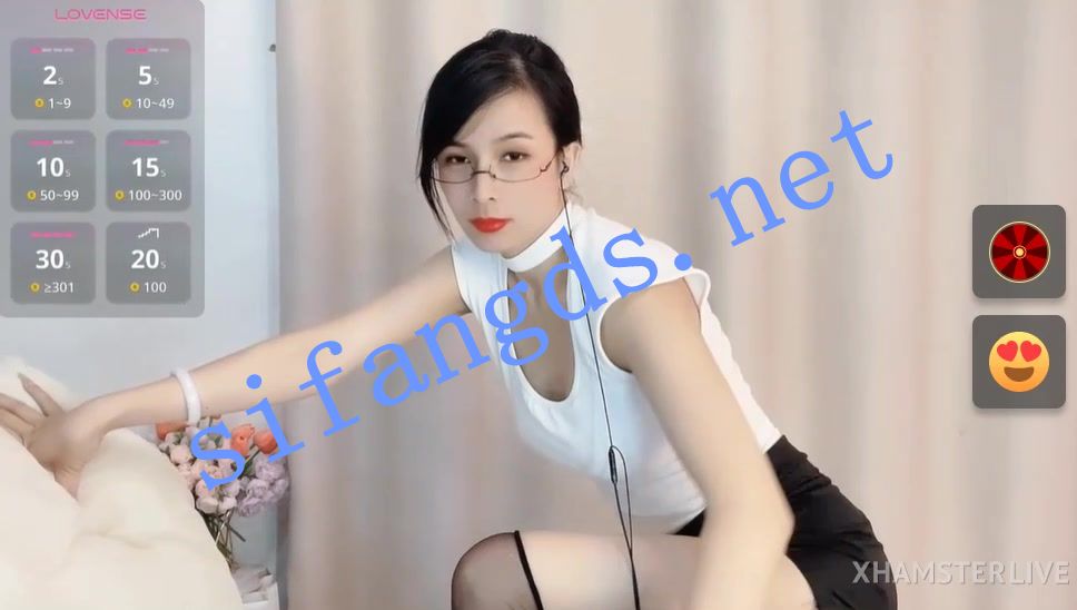 ❤❤❤气质白领~【Amanda-19】M腿振动器，大假阳具猛烈插入阴道达到高潮 12