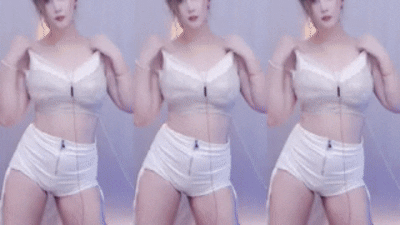 【CC】卡戴珊麻雀 大尺度定制 裸舞抖胸 大奶乳摇【6V】【199M】 6