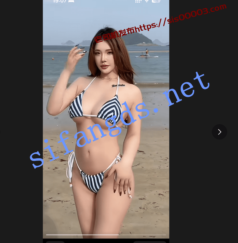 【抖音秀人骚模】小海臀Rena 多视角做爱露脸吃鸡流出【1V】【1.49G】 2