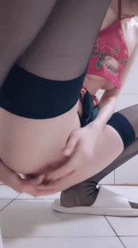 ♆【呆小瑶】双马尾小萝莉! 道具狂插自慰~喷水~爽到翻白眼! 6