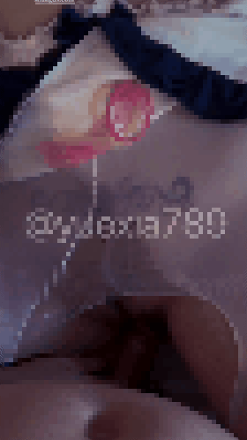 【重磅】极品淫妻【玥下】9月最新付费私拍 3P叠罗汉 超诱人 10