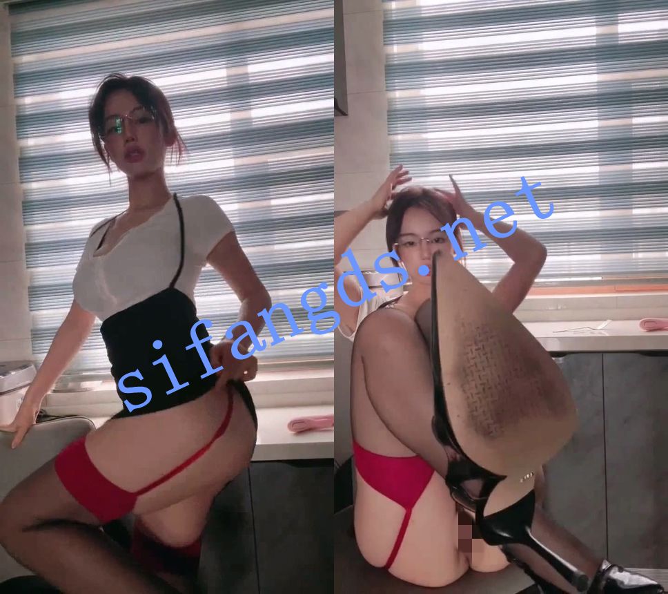 多彩顶级少妇-美美子Ya年度直播剪辑精华诱惑收费自慰合集 18