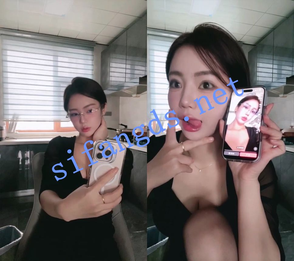 多彩顶级少妇-美美子Ya年度直播剪辑精华诱惑收费自慰合集 24