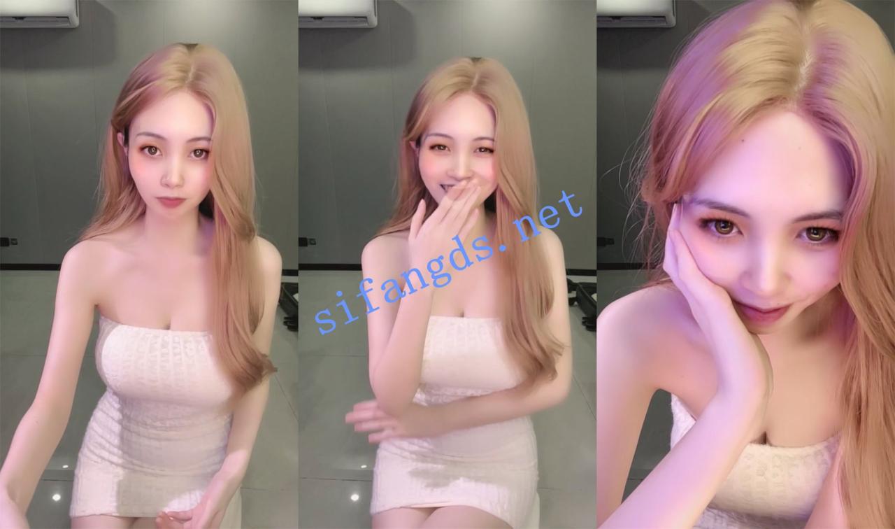 新人！好粉^好嫩^【爆炒电磁炉】美的像个洋娃娃 全裸扒屄~ 1