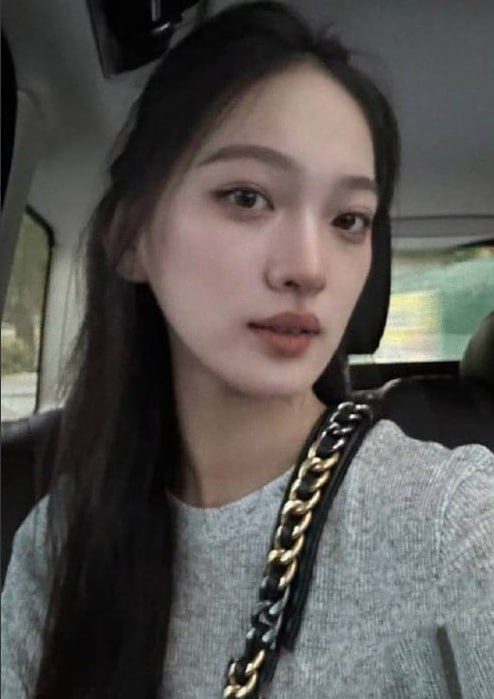 抖音 小小松菜莱 短剧演员 露脸露点 阳具自慰 掰开B特写【2V】【332M】 3