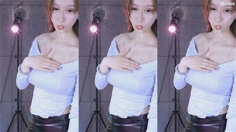 ❣️推荐❣️网易CC骚主播【静静妹妹】裸舞诱惑，跳舞赚不到钱下海做母狗，被大哥颜射，憋了多久射这么多【15V】【4.1G】 16