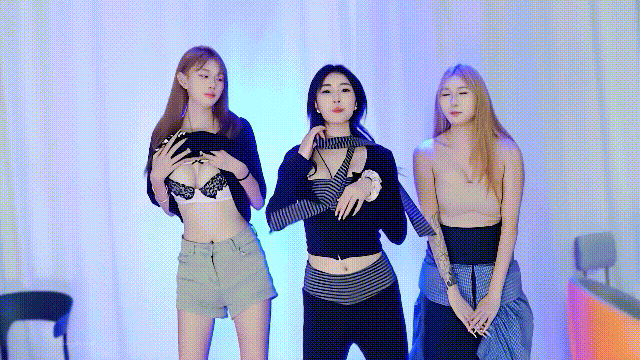 ⚫️11月新品，国产牛逼舞团【18girls】全员美女美乳大奶子，超燃裸舞抖胸，超有感觉【22V】【4.15G】 10