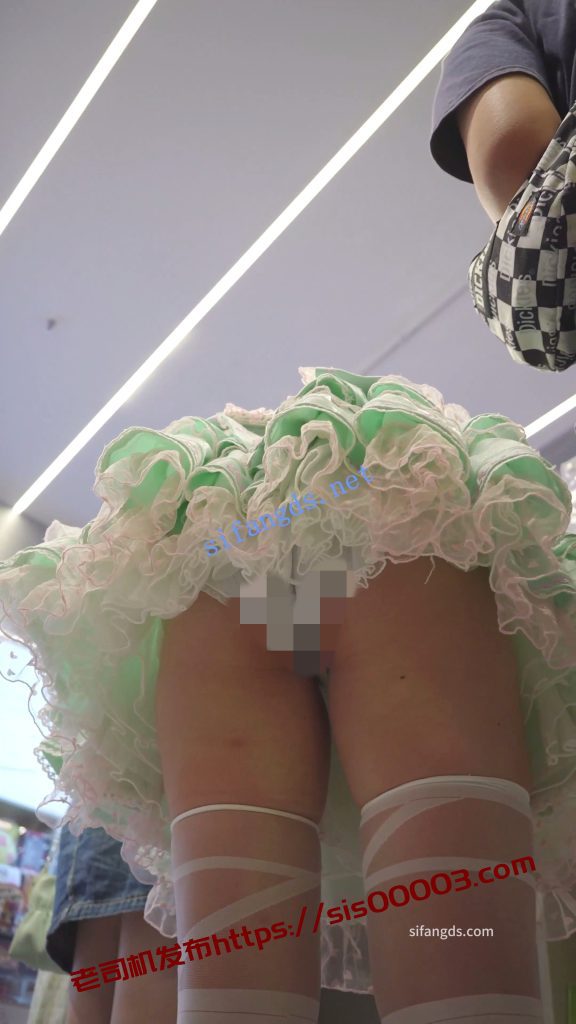 (BC-AA-590)双马尾蕾丝裙小学妹..弯腰CD蕾丝边内裤看镜头了【1V】【458M】 6