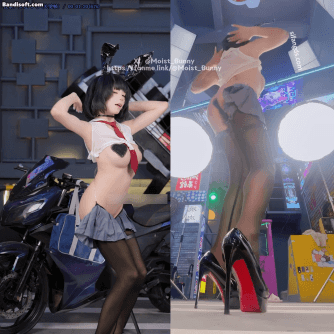 【B站 Yiko湿润兔 咬一口兔娘】10月作品 赛博逆JK 双视角骚舞【87P3V】【1.07G】 9