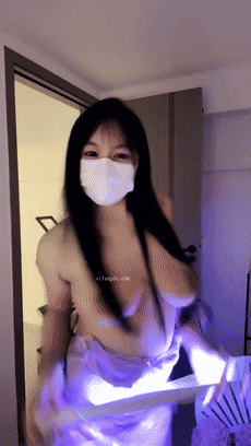 ♈御姐【泡泡大王】卧槽~纯天然木瓜八字奶~全裸热舞~爽翻 1