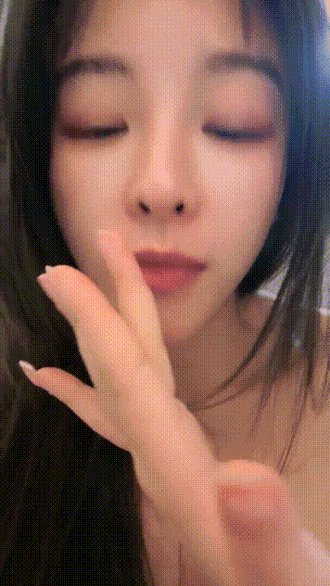 ⚜️顶级蜜桃臀~好翘好顶【蜜桃臀朵朵】猛抠骚穴~超有看点 1