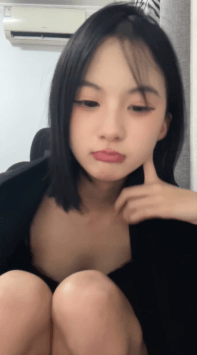 ♆【精神小姐妹 】甜美女学生! 掰穴~特大道具自慰~超级爽! 1