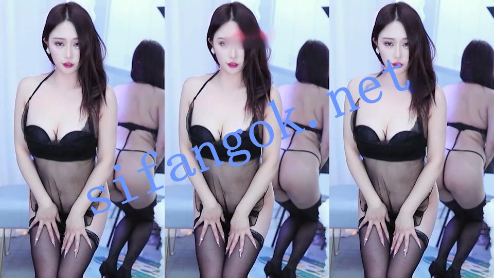 虎牙 果酱包夏子依-4 丁字裤 顶胯抖臀骚舞 抖胸舞 超弹【1V】【139M】 9