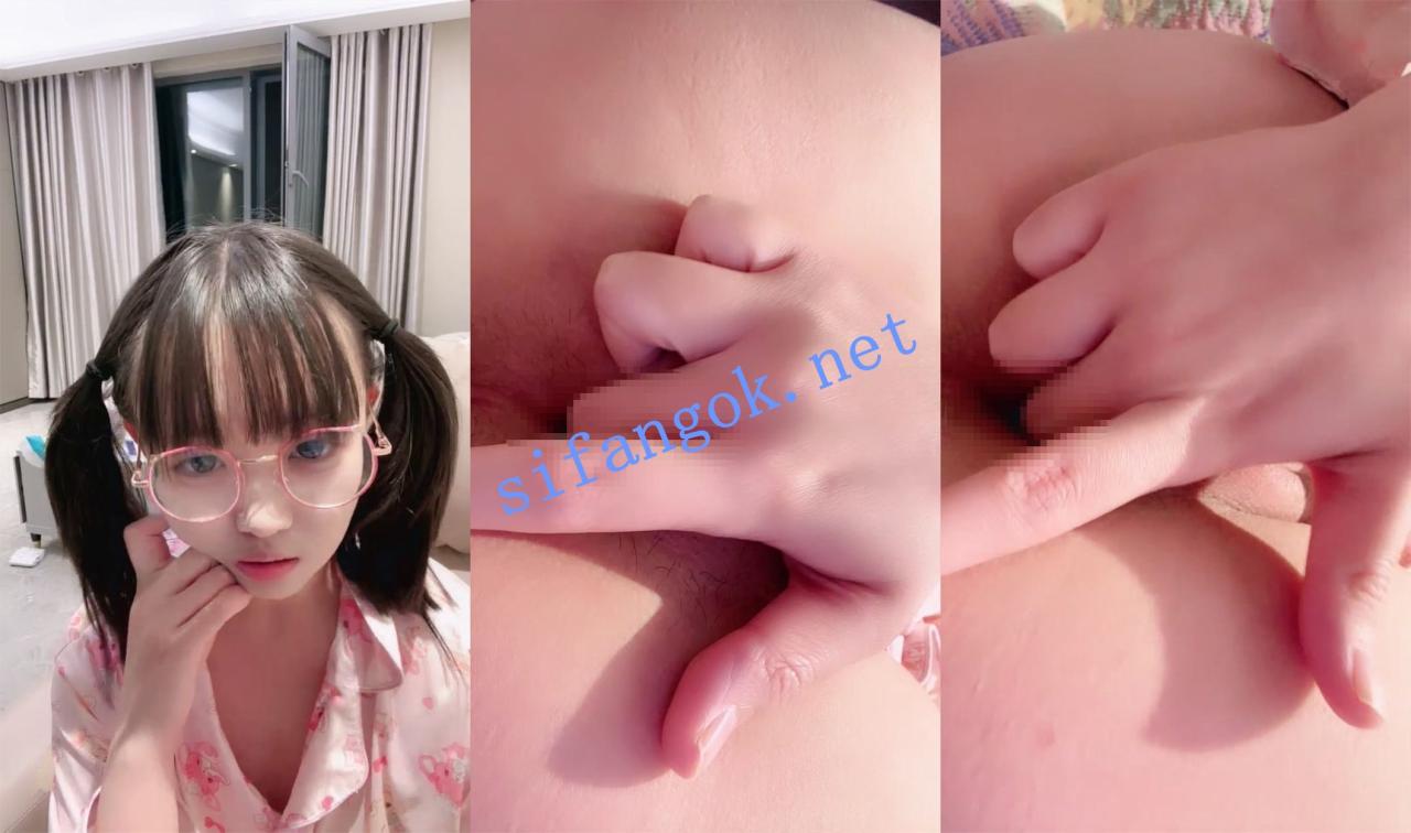 √18岁极致嫩萝莉【06小嫩萝】怎么可以这么嫩~刮毛抠屄自慰 1