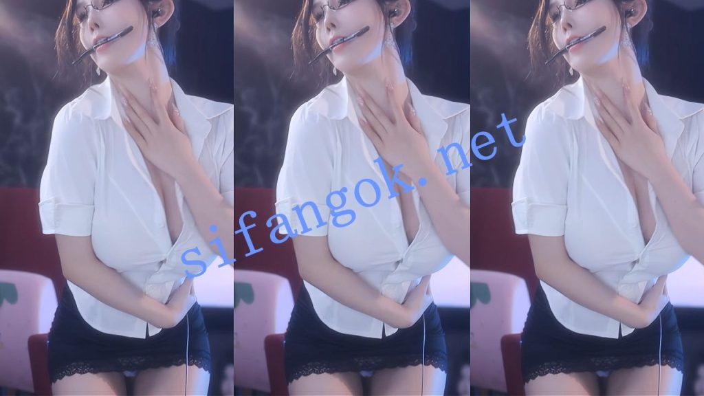 【斗鱼】谁的小棉袄呢 新年大礼包 超火高定最猛系列12V【12V】【1.65G】 34