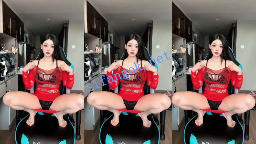 【抖音 】露宝吃不饱 精致美女情趣内衣福利定制8V【8V】【279M】 5