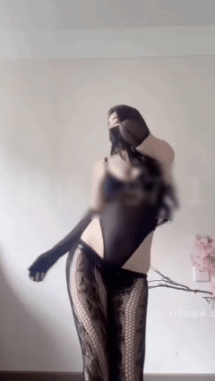 抖音50W大主播 徐小闹 圈子福利骚舞 动感节拍肉肉性感摇…【53V】【823M】 9 抖音50W大主播 徐小闹 圈子福利骚舞 动感节拍肉肉性感摇…【53V】【823M】 9