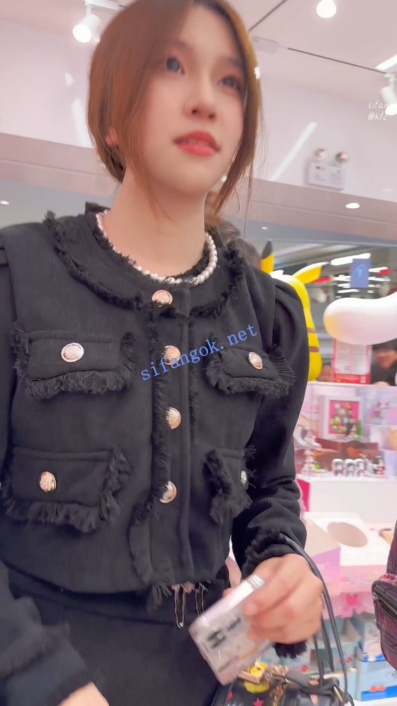 【KFC】短裙女大学生逛街购物❤️过膝袜套肉色丝袜黑内【1V】【573M】 2