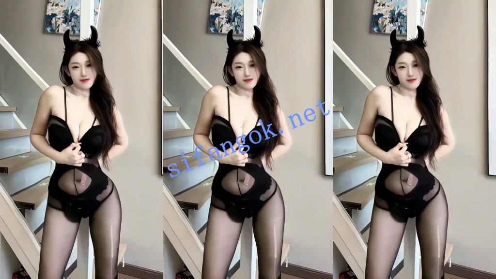 【抖音 】露宝吃不饱 精致美女情趣内衣福利定制8V【8V】【279M】 9