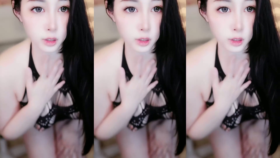 【超重磅】时光 奶兔 超大尺度尺度定制裸舞 露逼漏奶 顶级 无水印收藏版拍【3V】【945M】 1