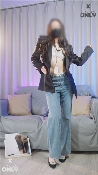 推特变装裸舞女王 咚小姐 2026年度巨献 热情裸舞超长时满足【7V4P】【2.41G】 23