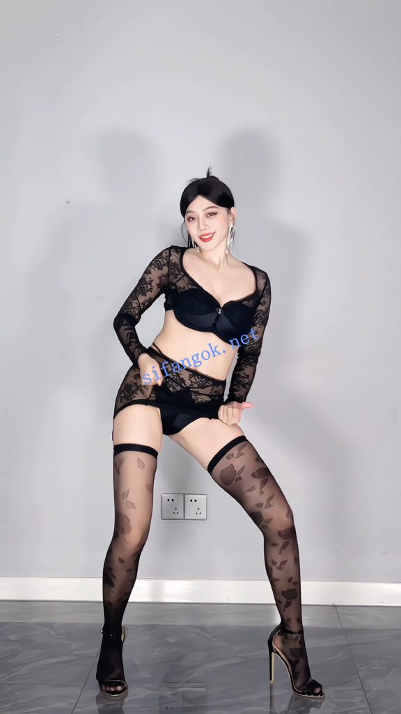 B站专业舞UP 小艾x艾 2026情趣高跟丝袜 定制骚舞4K原版【5V】【1.55G】 6 B站专业舞UP 小艾x艾 2026情趣高跟丝袜 定制骚舞4K原版【5V】【1.55G】 6