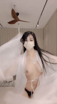 ♆【灵羽合】鹅美美!绿播女神~抖音裸舞~阳台露出~道具喷水! 1