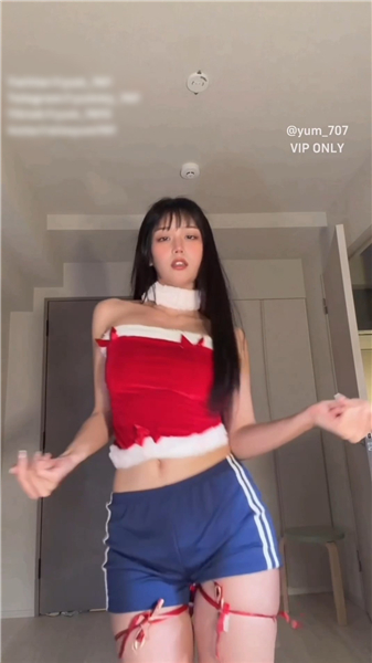 推特裸舞小美女玉米yum 2026最新热门裸舞我发现了姐夫的密码【1V】【730M】 7