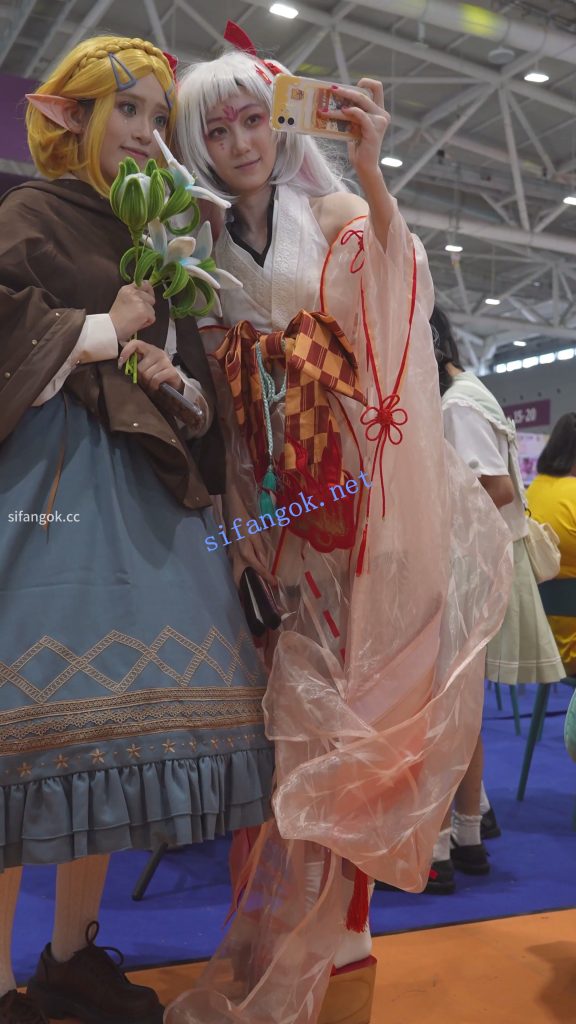 【xxn-359】不知火小姐姐..中途来姨妈换了内裤..多次弯腰CD【1V】【437M】 7