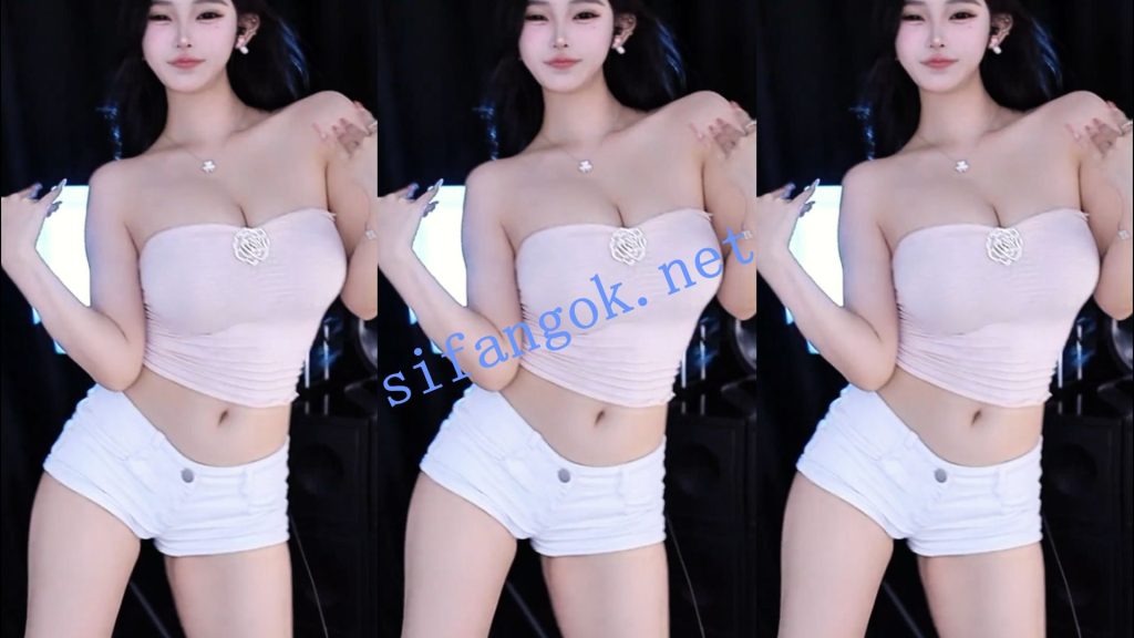 【斗鱼】谁的小棉袄呢 新年大礼包第2弹 超火高定新9V【9V】【1.7G】 17